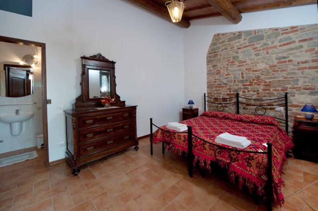 Agriturismo Stazione Di Monta ヴィッキオ 部屋 写真